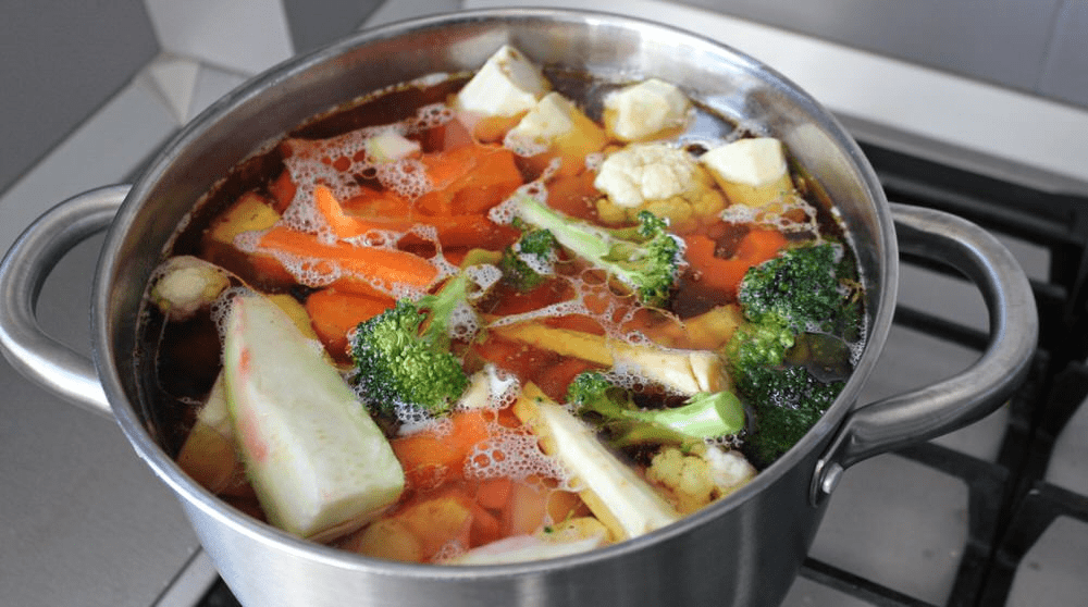 Does boiling food remove nutrients